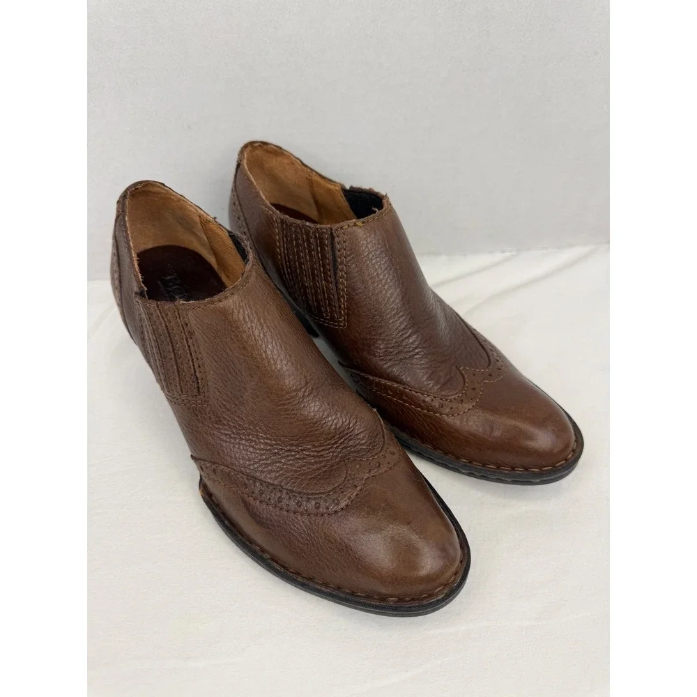 Born Brown‎ Leather Wingtip Shooties Block Heel Ankle Booties W82419 Size 8/39